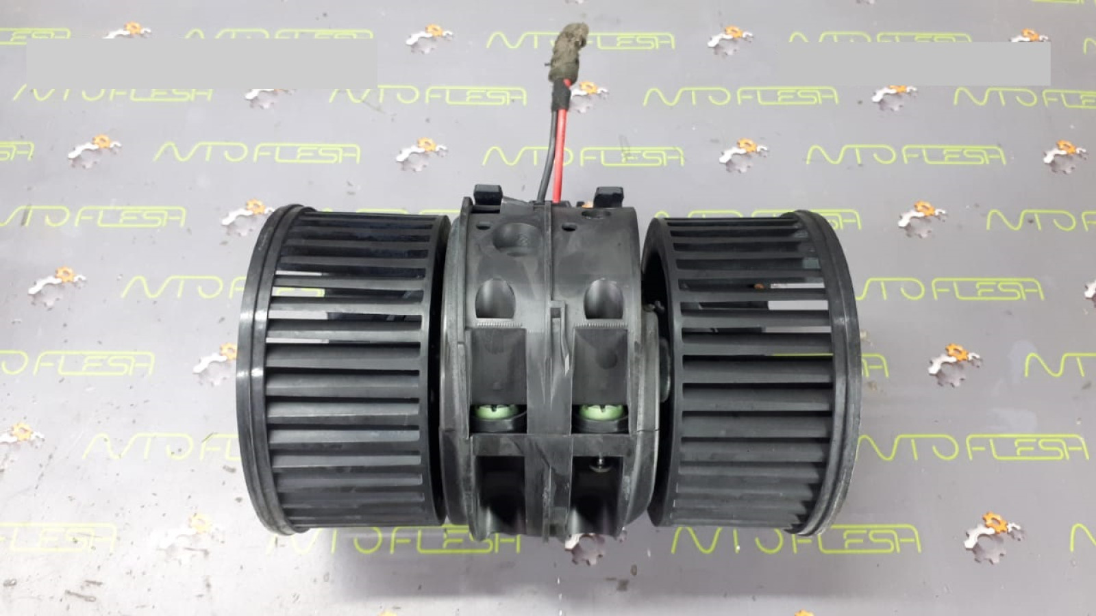 Б/у моторчик печки 272108241R, T1001277N для Renault Megane III