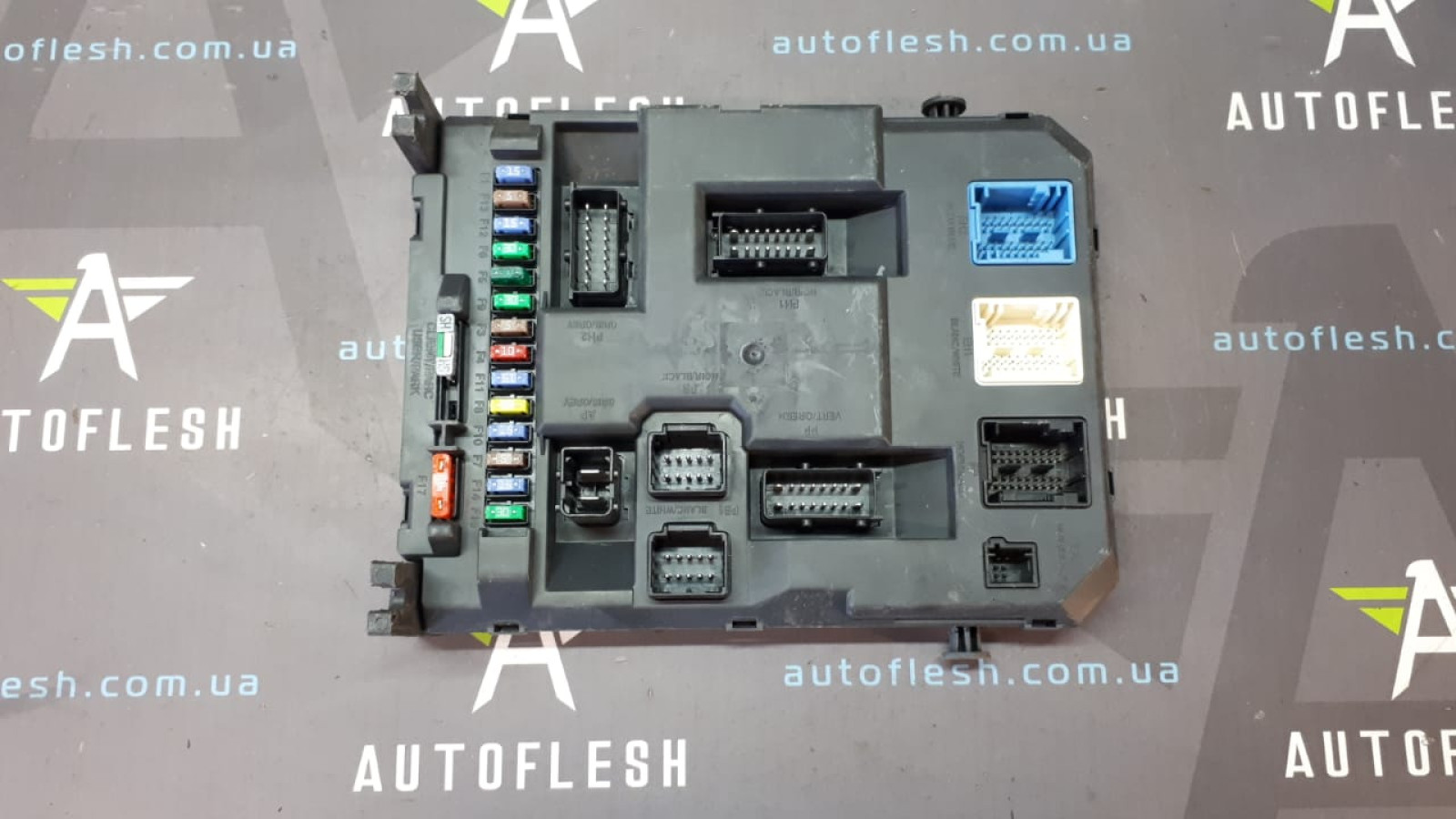 Б/у блок предохранителей/ блок BSI 9666952280 для Citroen C3 II/ Peugeot 207