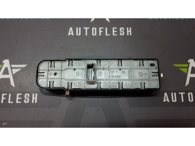 Б/у блок кнопок стеклоподъемника 809610006R для Renault Fluence/ Laguna III/ Megane III Б/у блок кнопок стеклоподъемника 809610006R для Renault Fluence/ Laguna III/ Megane III