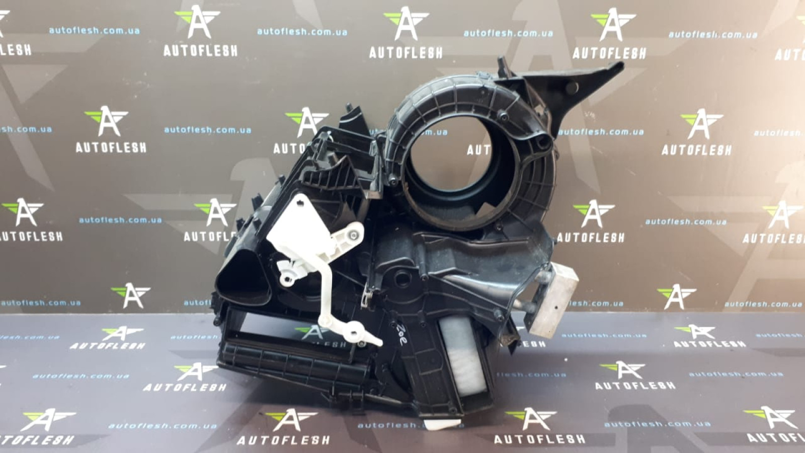 Б/у корпус печки/ печка/ обогреватель 271209575R для Renault Zoe