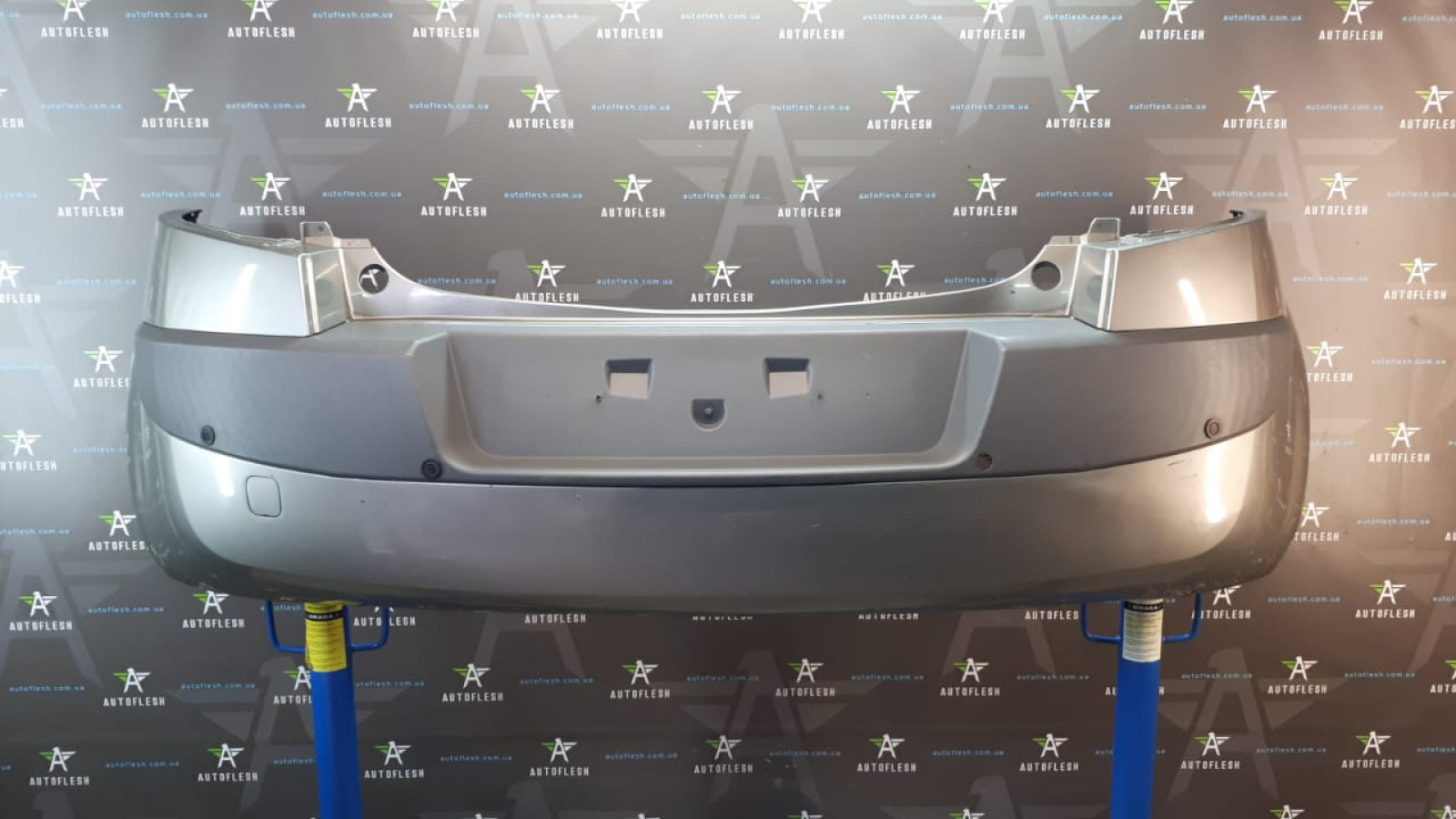 Б/у бампер задний в сборе 8200436721 для Renault Megane II