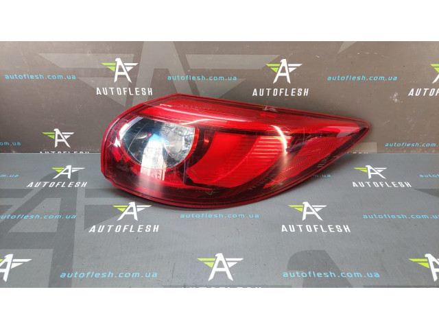 Б/у фонарь задний правый K07051150B для Mazda CX-5