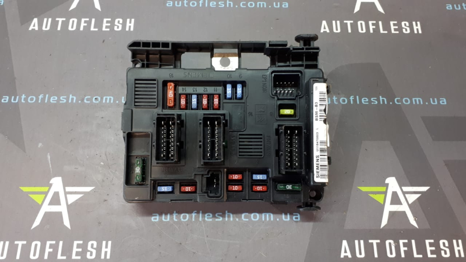 Б/у блок предохранителей BSM 9650618480, U118470003 для Citroen/ Peugeot Б/у блок предохранителей BSM 9650618480, U118470003 для Citroen/ Peugeot