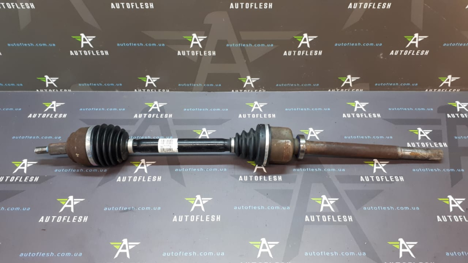 Б/у привод передний/ полуось передняя правая 8200659627 для Renault Laguna III