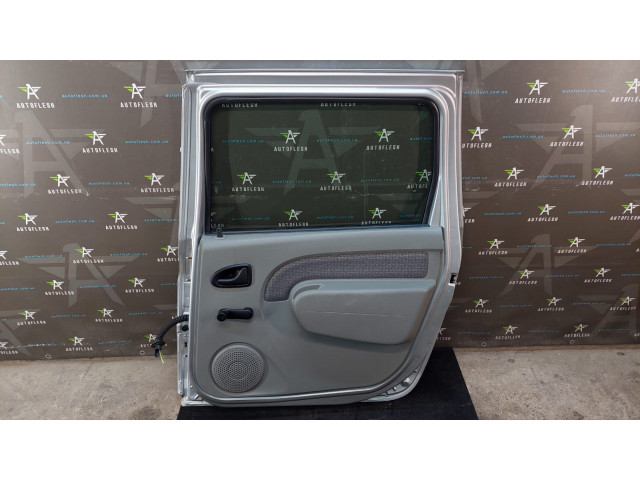 Б/у дверь задняя правая 821006680R, 6001548835, код краски: OVKPW для Dacia Logan MCV Б/у дверь задняя правая 821006680R, 6001548835, код краски: OVKPW для Dacia Logan MCV