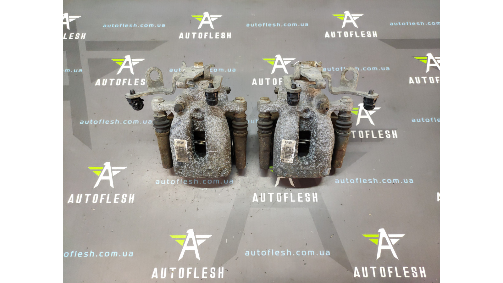 Б/у суппорт тормозной задний 9803120580, 9803120680 для Citroen Berlingo/ Peugeot Partner Б/у суппорт тормозной задний 9803120580, 9803120680 для Citroen Berlingo/ Peugeot Partner