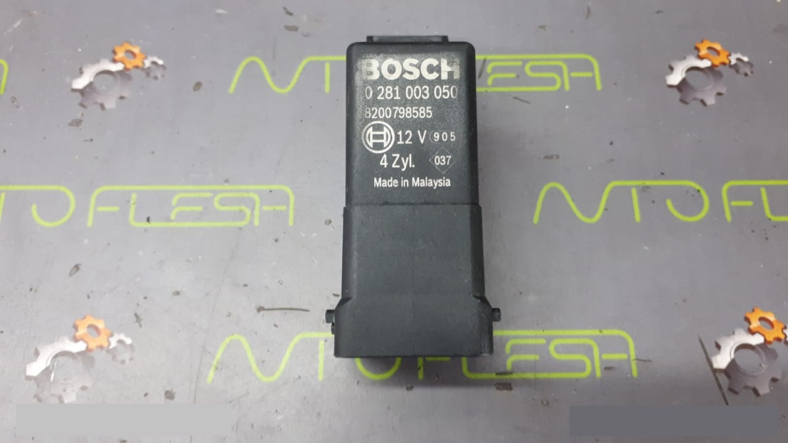 Б/у реле свечей накала 8200798585, 0281003050, 1.6 dCi для Nissan/ Opel/ Renault
