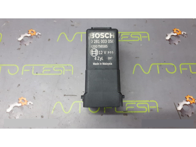 Б/у реле свечей накала 8200798585, 0281003050, 1.6 dCi для Nissan/ Opel/ Renault