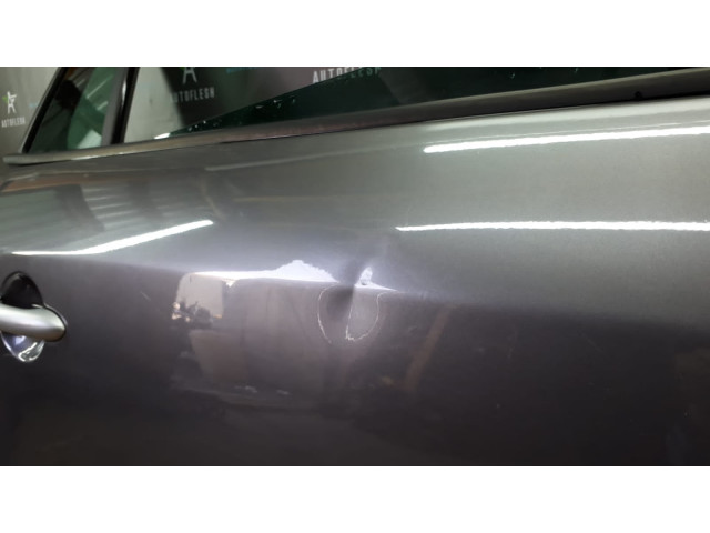Б/у дверь задняя правая 821007080R для Renault Megane III Б/у дверь задняя правая 821007080R для Renault Megane III
