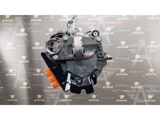 Б/у двигатель в сборе 9800189280/ 3V01AC, 2.0 HDI hybrid для Citroen DS5/ Peugeot 508, 3008 Б/у двигатель в сборе 9800189280/ 3V01AC, 2.0 HDI hybrid для Citroen DS5/ Peugeot 508, 3008