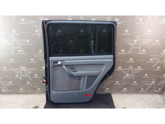 Б/у дверь задняя правая 1T0833056S для Volkswagen Touran Б/у дверь задняя правая 1T0833056S для Volkswagen Touran
