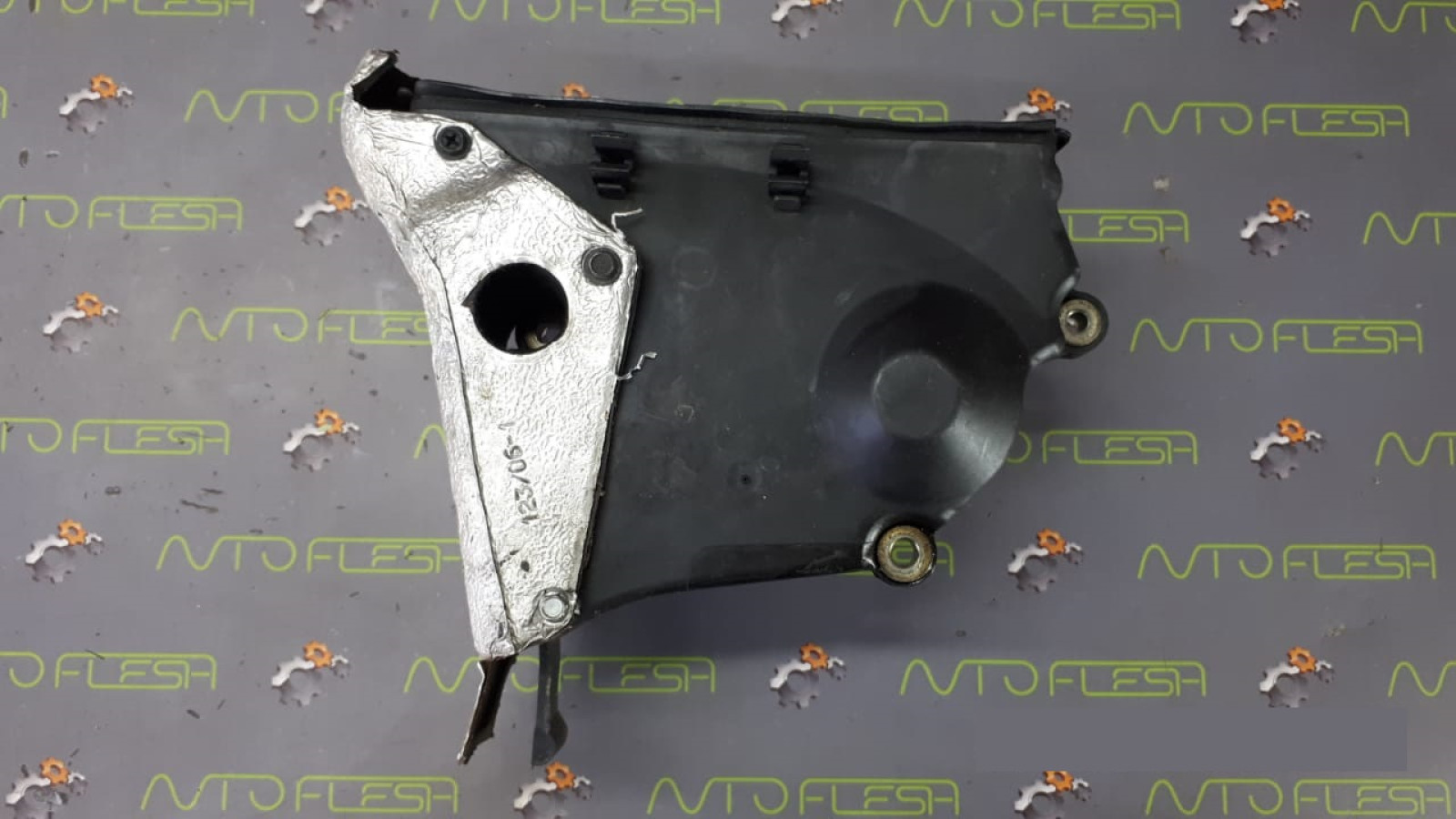 Б/у защита ГРМ, крышка ремня ГРМ 8200260315, 2.0 16V F4R для Renault Espace IV Б/у защита ГРМ, крышка ремня ГРМ 8200260315, 2.0 16V F4R для Renault Espace IV