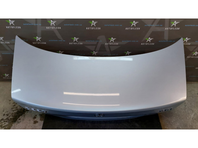 Б/у крышка багажника в сборе A2037500675 для Mercedes C-Class Б/у крышка багажника в сборе A2037500675 для Mercedes C-Class