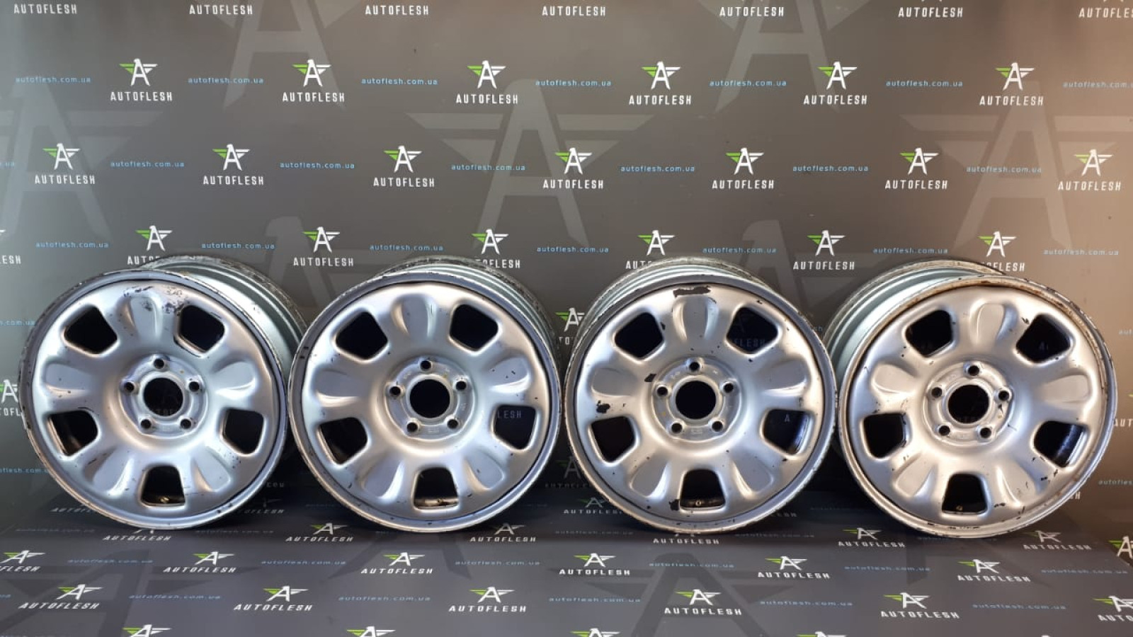 Б/у диски 403002241R, R16, 6.5Jx16/ ET50, 5х114.3 для Dacia Duster/ Renault Duster Б/у диски 403002241R, R16, 6.5Jx16/ ET50, 5х114.3 для Dacia Duster/ Renault Duster