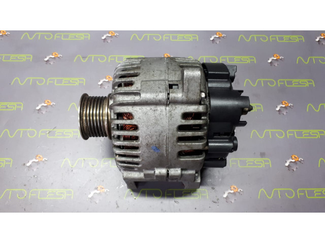 Б/у генератор 8200667608/ 2543562A для Dacia/ Nissan/ Renault