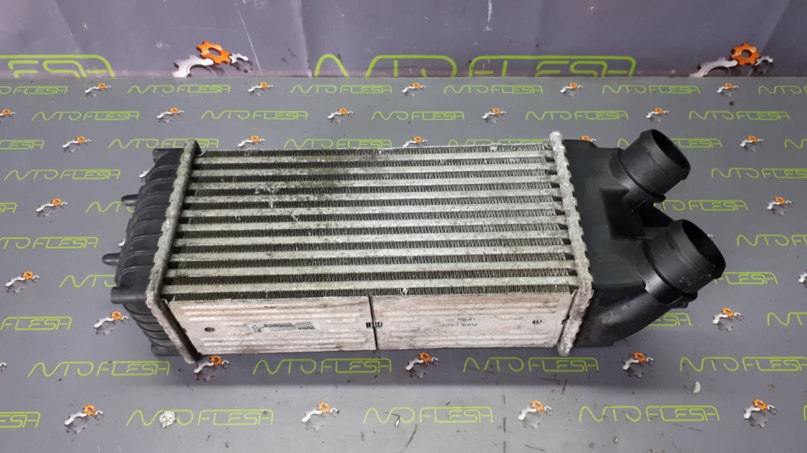 Б/у радиатор интеркуллера 9645965180, Valeo для Citroen Berlingo-Xsara/ Peugeot Partner