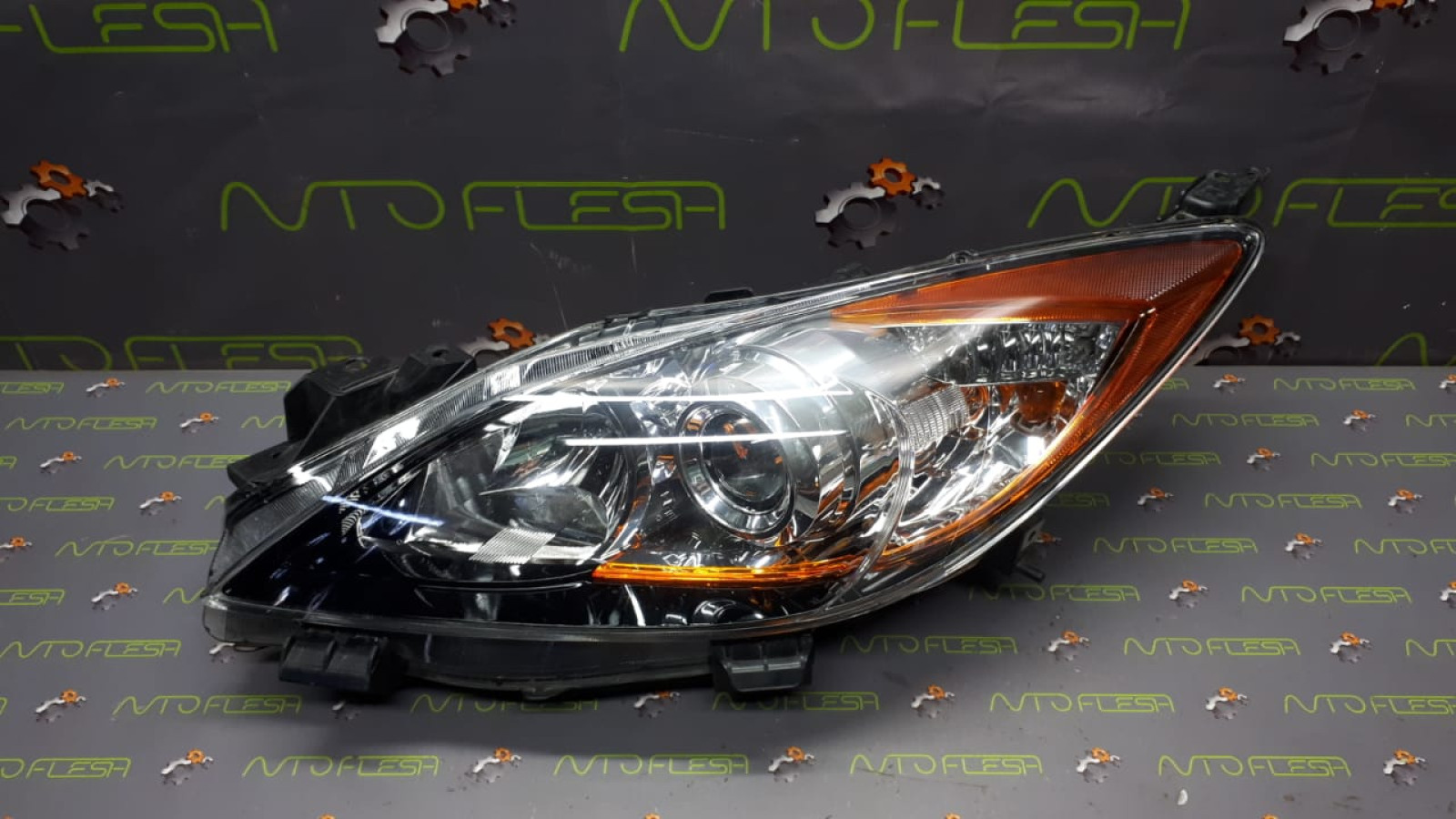 Б/у фара передняя 100-41345, BDG7-51040, BBP2510L0L для Mazda 3 2009-2013