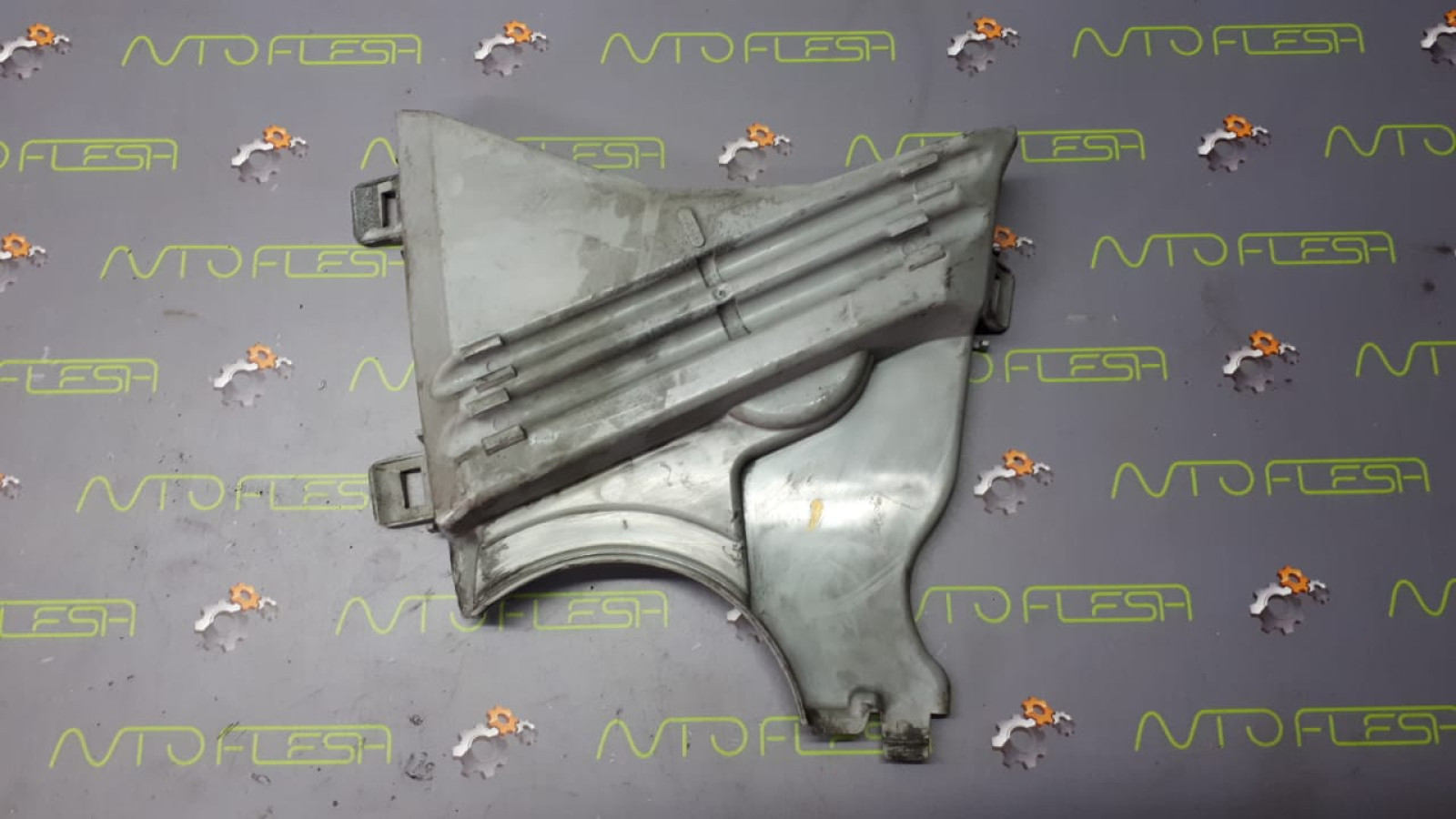 Б/у защита ремня ГРМ 135613805R/ 135611020R для Nissan/ Renault