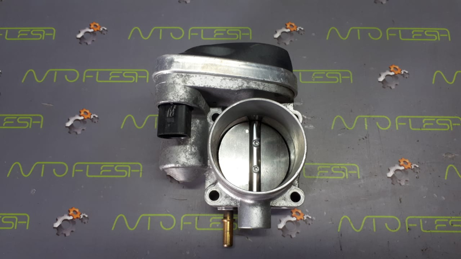 Б/у дроссельная заслонка 8200190230/ 8200171134 для Renault