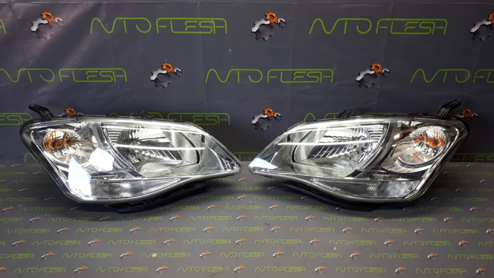 Б/у фары передние (фара передняя) 8310134100/ 8310234100 для SsangYong Korando Б/у фары передние (фара передняя) 8310134100/ 8310234100 для SsangYong Korando
