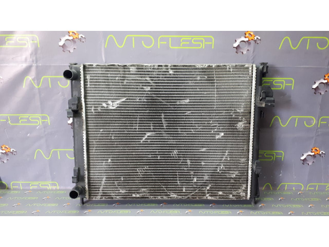 Б/у радиатор охлаждения двигателя 7700312899 для Nissan Primastar/ Opel Vivaro/ Renault Trafic II