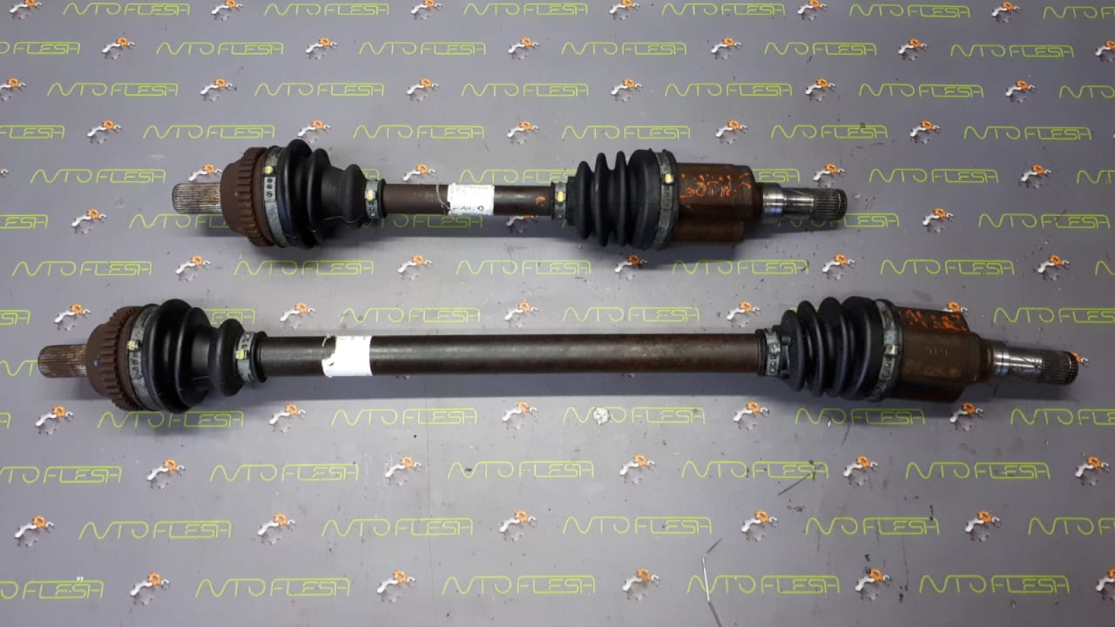 Б/у полуось передняя левая A4513570501 0.8 cdi для Smart ForTwo