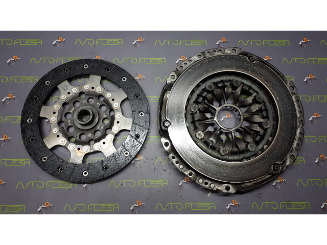 Б/у маховик демпферный 415041810/ комплект сцепления 3000951938 для Nissan/ Renault