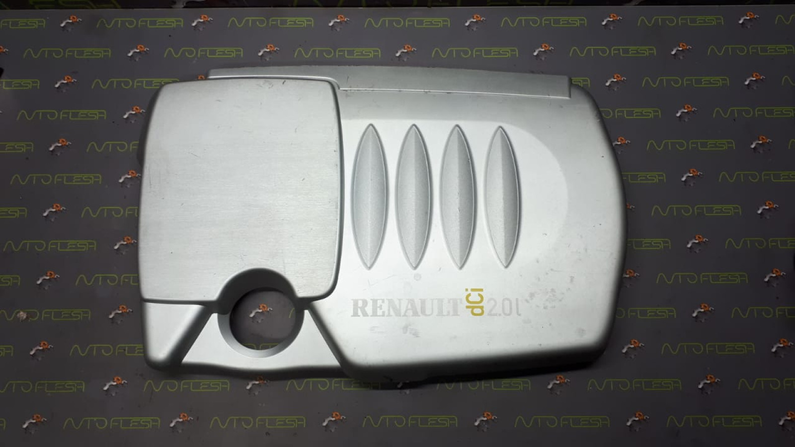 Б/у накладка двигателя декоративная 8200413533 для Renault Espace IV/ Laguna II/ Megane II/ Scenic II
