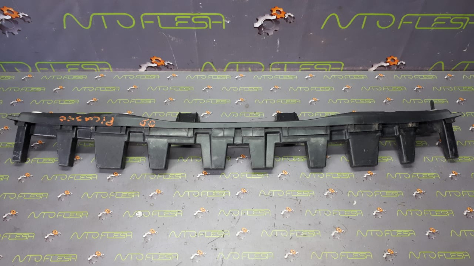 Б/у кронштейн бампера 9680464480 для Citroen C4 Picasso