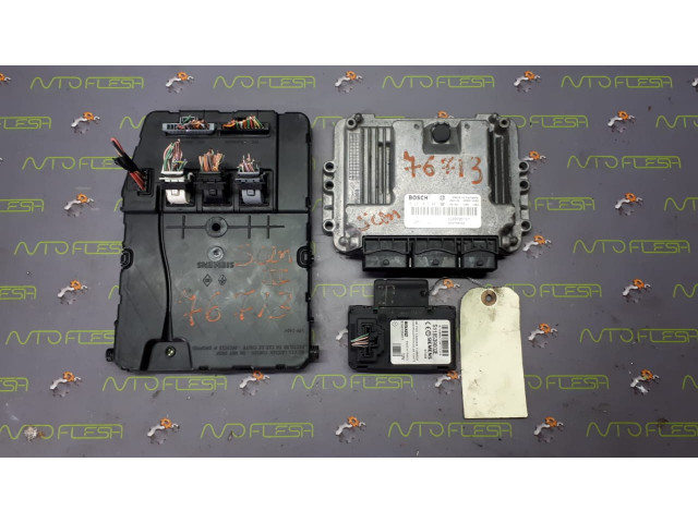 Б/у блок управления двигателем 8200125077/ 8200780021/ 0281013907 для Renault Megane II/ Scenic II