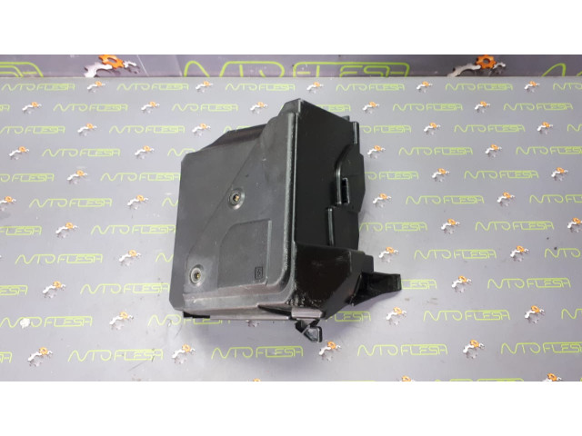Б/у корпус блока предохранителей 8200356339/ 8200356340 для Renault Megane II/ Scenic II