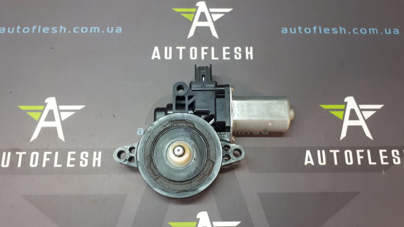 Б/у моторчик стеклоподъемника D6515958X для Mazda 2/ 3/ 6/ CX-5