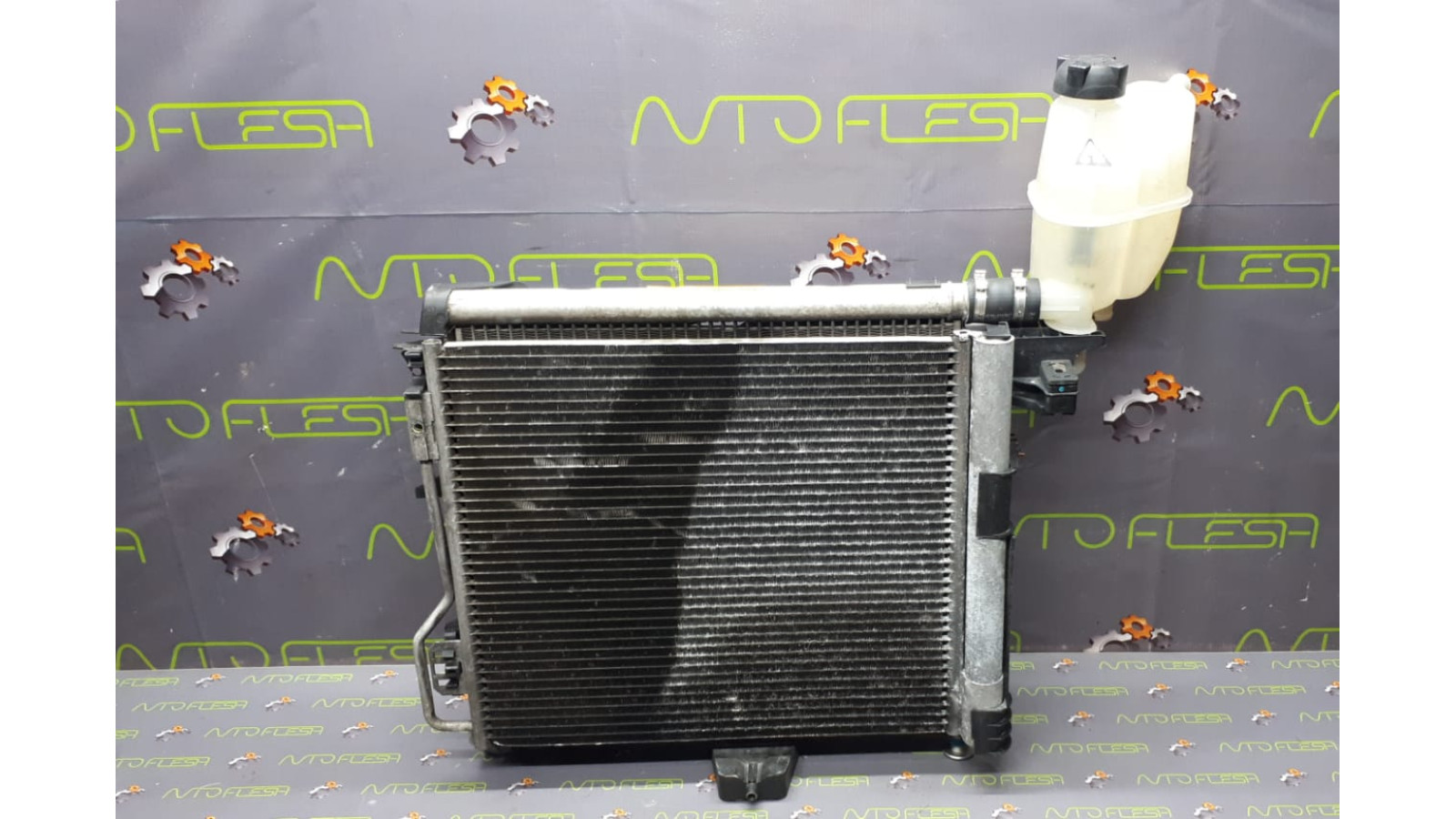 Б/у радиатор кондиционера A4515000054 для Smart ForTwo 451
