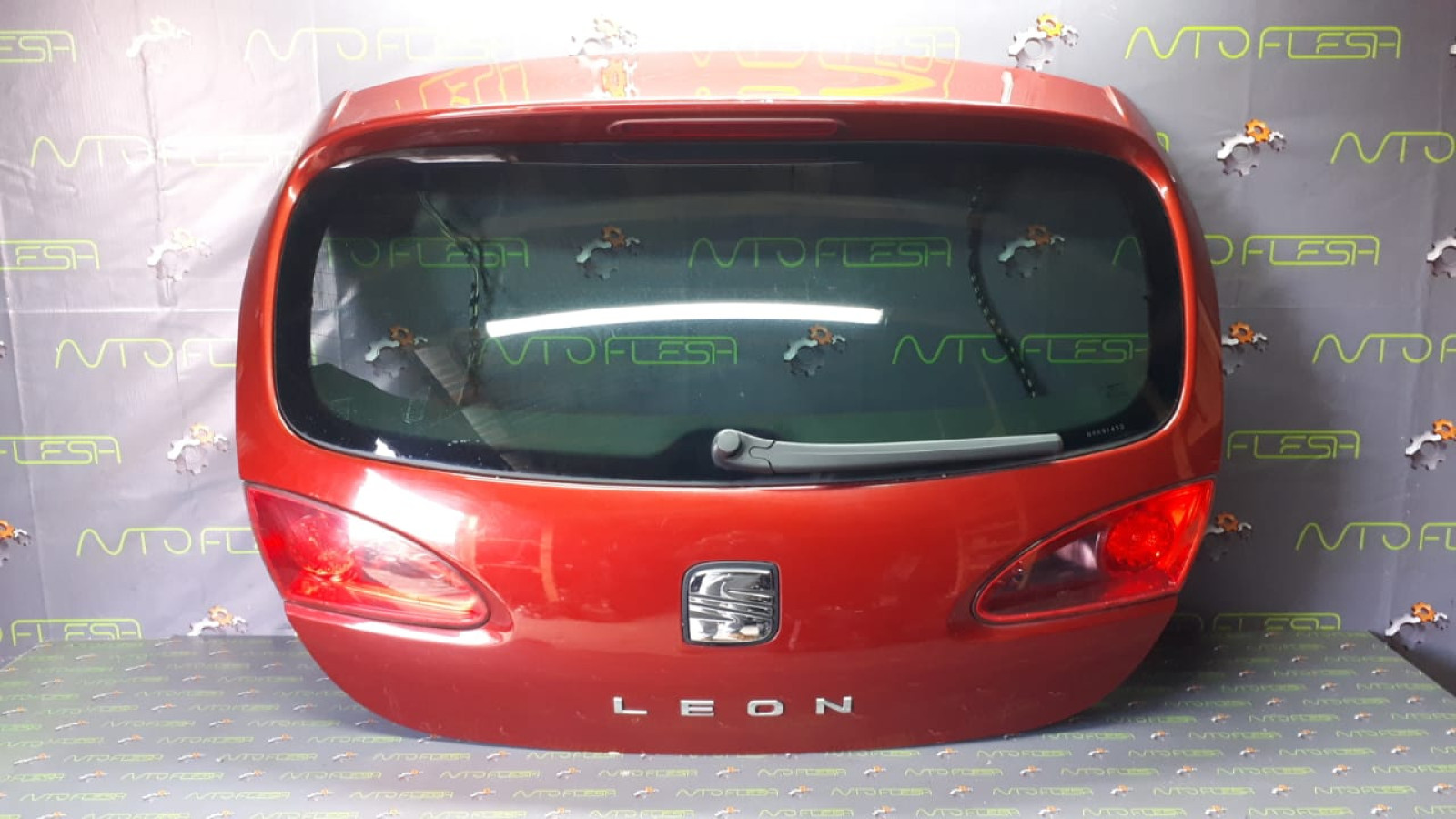 Б/у крышка багажника в сборе для Seat Leon II 2005-2009