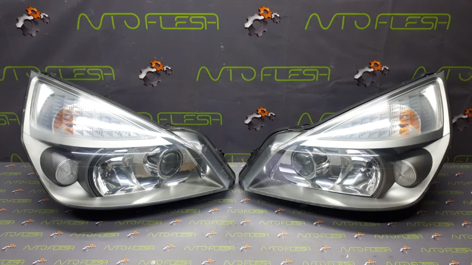 Б/у передняя фара Xenon 15565900/ 15566000 для Renault Grand Espace IV/ Espace IV 2003-2006 Б/у передняя фара Xenon 15565900/ 15566000 для Renault Grand Espace IV/ Espace IV 2003-2006