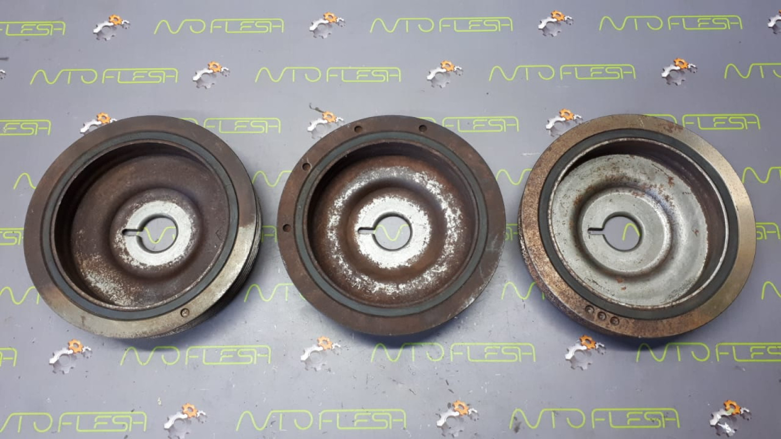 Б/у шкив коленвала демпферный 123033245R для Dacia/ Nissan/ Renault