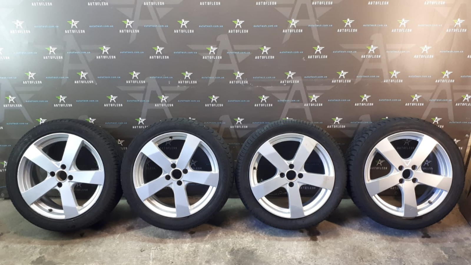 Б/у диски R17, 7Jx17H2/ ET45, 4х100 для Renault Clio III/ Grand Scenic II/ Megane II/ Scenic II Б/у диски R17, 7Jx17H2/ ET45, 4х100 для Renault Clio III/ Grand Scenic II/ Megane II/ Scenic II