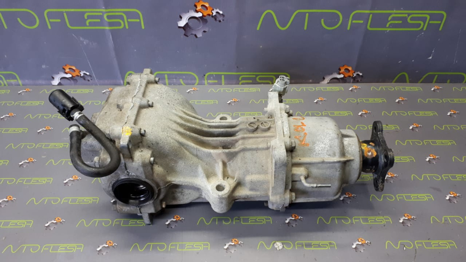 Б/у редуктор заднего моста 38300JD610 2.0 dCi для Nissan X-Trail/ Renault Koleos