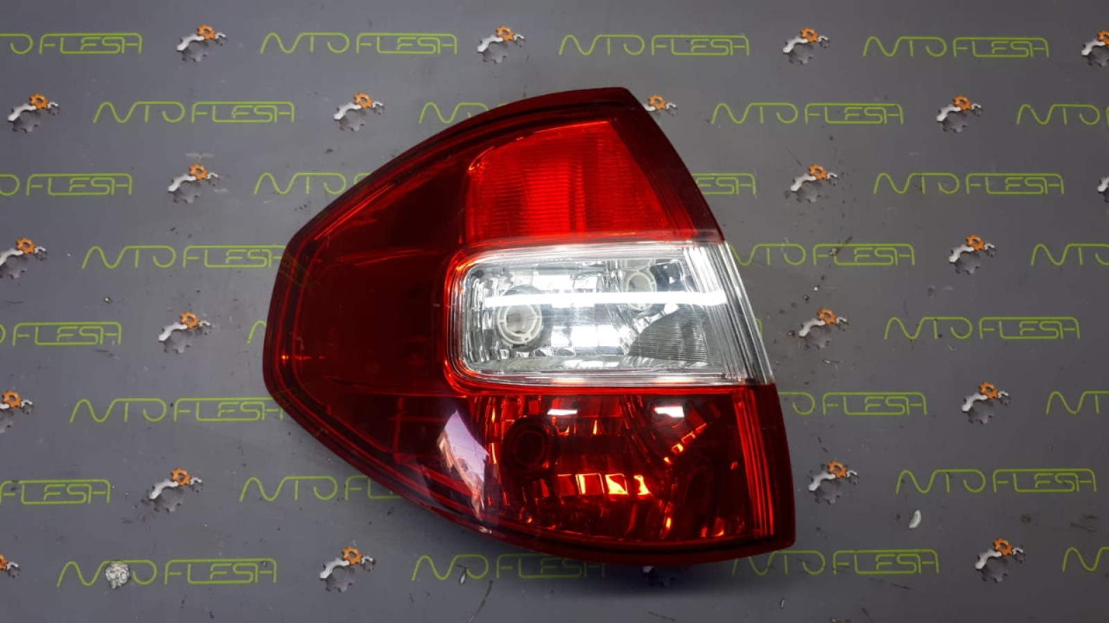 Б/у фонарь задний левый 26555-JY00A для Renault Koleos I