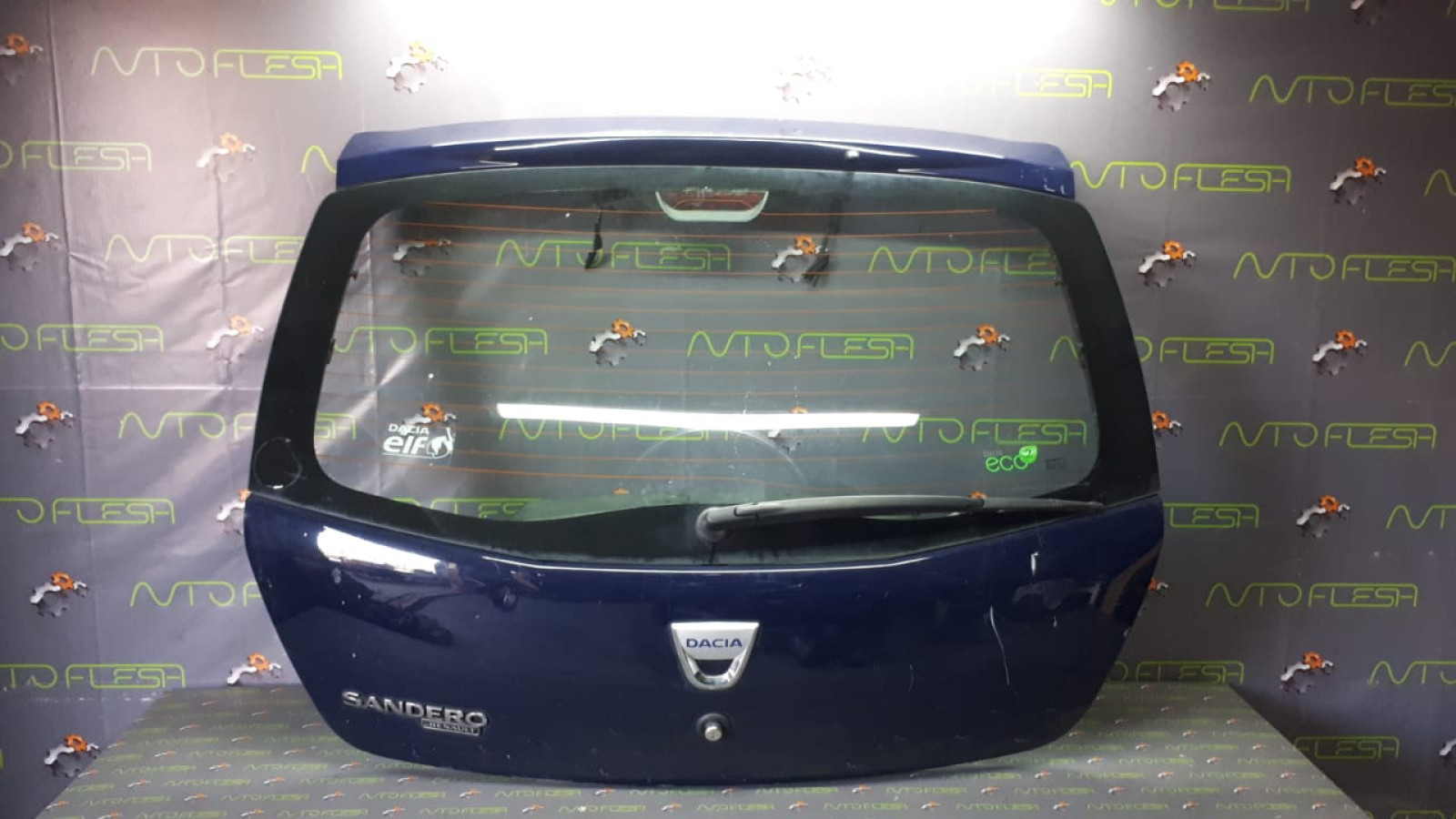 Б/у крышка багажника в сборе 901003145R для Dacia Sandero Б/у крышка багажника в сборе 901003145R для Dacia Sandero