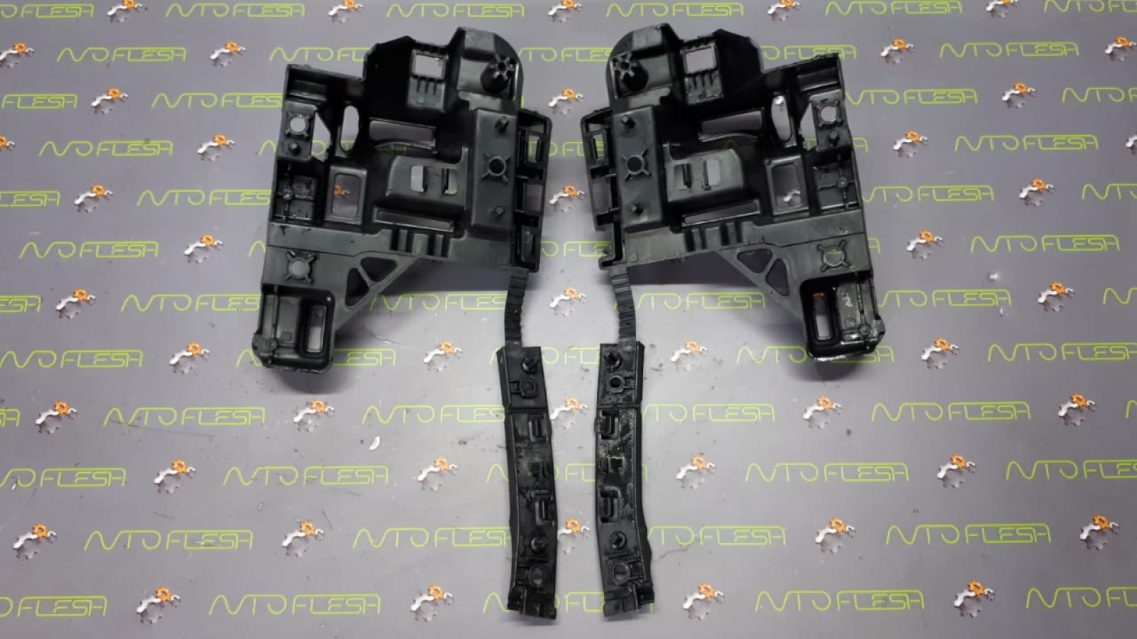 Б/у кронштейн крепления заднего бампера 9680603680/ 9680603580 для Citroen Berlingo/ Peugeot Partner