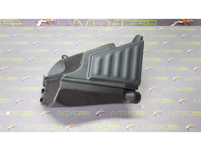 Б/у корпус предохранителей 7700413605/ 7700413608 для Renault Kangoo/ Symbol