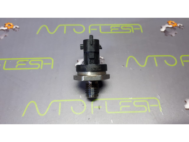Б/у датчик давления топлива 0281006241/ H8201232985 1.5dCi для Dacia/ Mercedes/ Nissan/ Renault