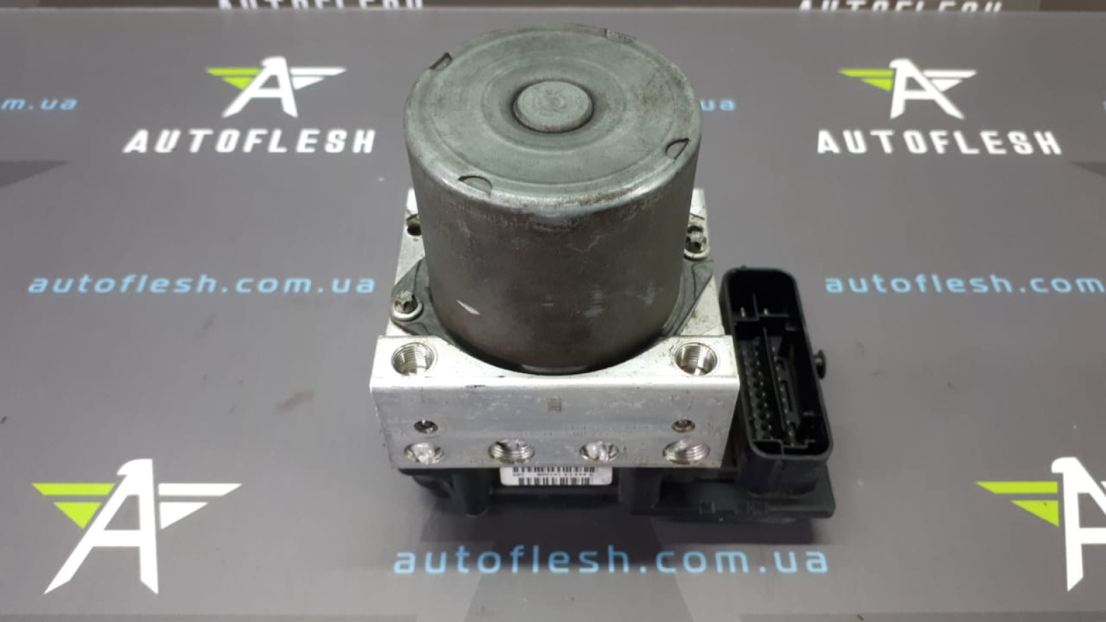 Б/у блок ABS/ блок АБС 0265800696, 1401109880 для Citroen Jumpy/ Fiat Scudo/ Peugeot Expert