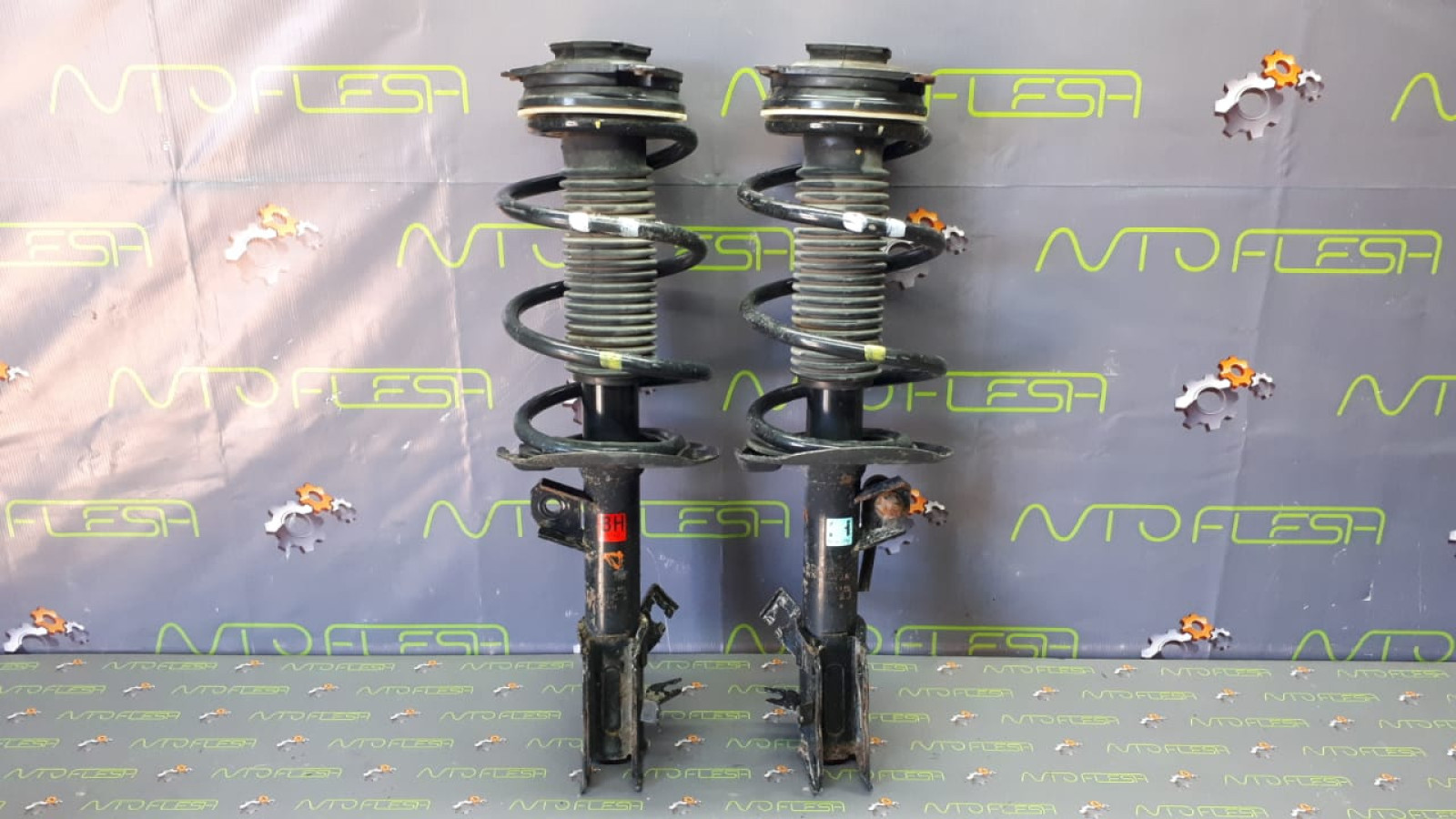 Б/у амортизатор передний 54302JY01B/ 54303JY01B для Nissan Qashqai, X-Trail/ Renault Koleos I