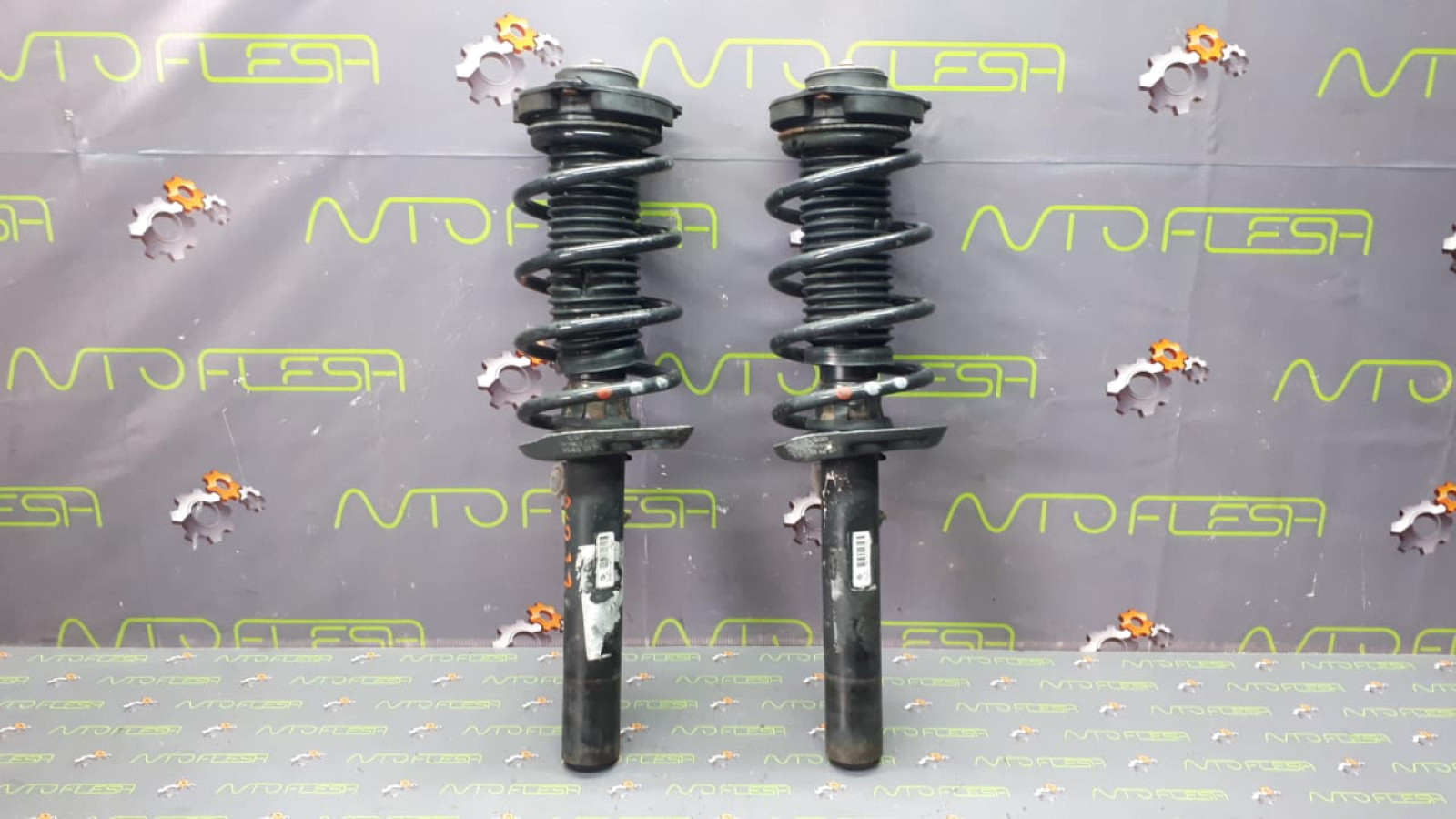 Б/у амортизатор передний в сборе 1K0413031CT для Audi/ Seat/ Skoda/ Volkswagen