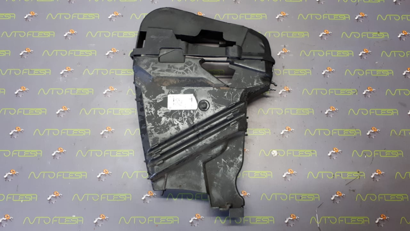 Б/у защита ремня ГРМ 8200102677, 8200102678, 8200302572 для Dacia/ Nissan/ Renault