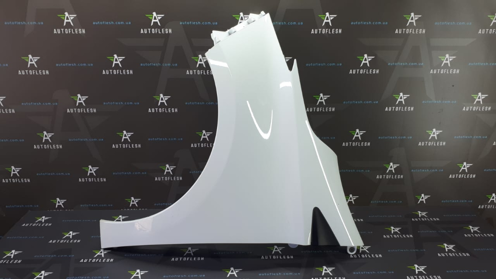 Б/у крыло переднее левое 631018491R для Renault Zoe
