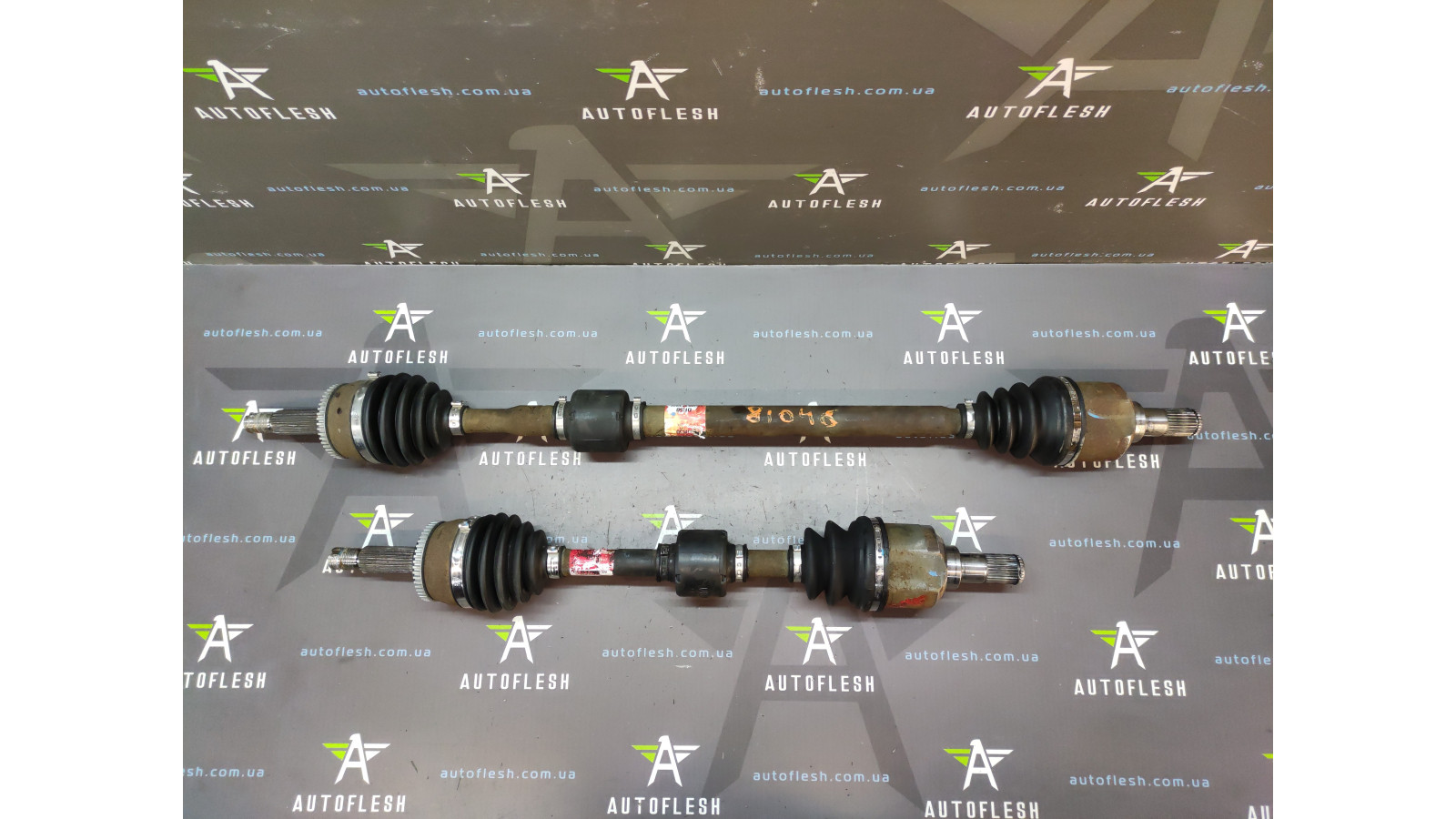 Б/у полуось передняя/ привод передний 49500-1W500, 49501-1W500 для KIA Rio III