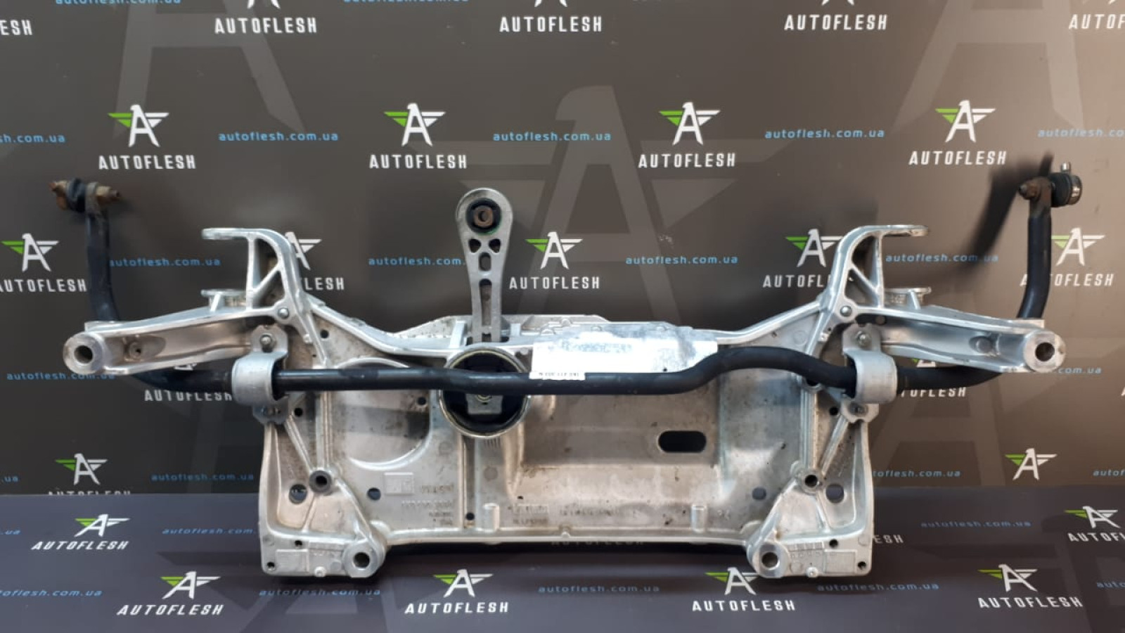 Б/у кронштейн рычага переднего 1K0199295F, 1K01992896F для Audi/ Seat/ Skoda/ Volkswagen Б/у кронштейн рычага переднего 1K0199295F, 1K01992896F для Audi/ Seat/ Skoda/ Volkswagen